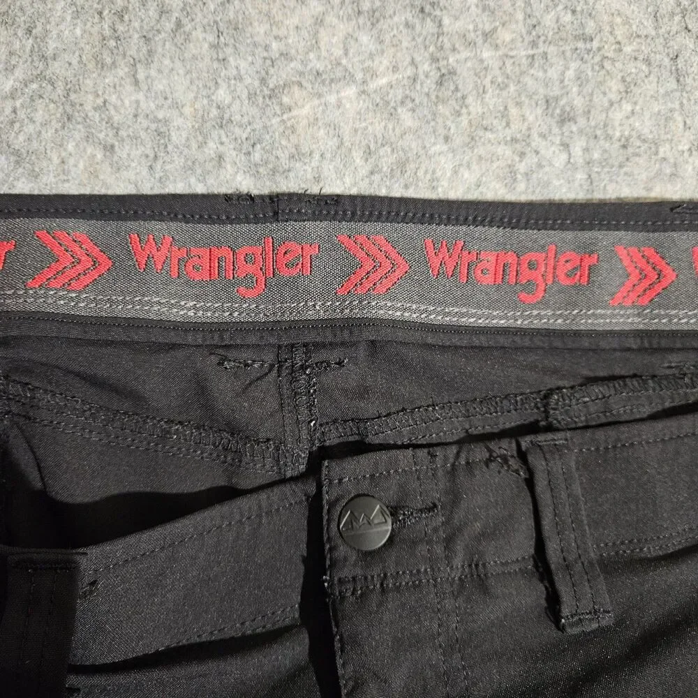 Wrangler Shorts Mens 46 NW990BL Nylon Stretch Outdoor Hiking Utility Pocket